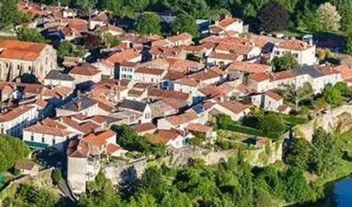 果洛回乡建别墅为什么一定要选专业乡墅公司